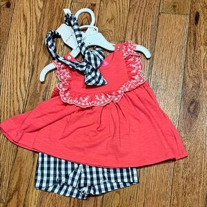 Isaac Mizrahi Vibrant Pink Top